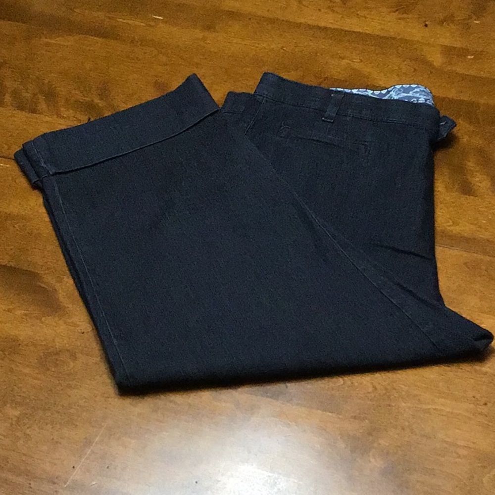 Bandolino Cuffed Crop Jean Size 18 #2253 - Picture 2 of 6